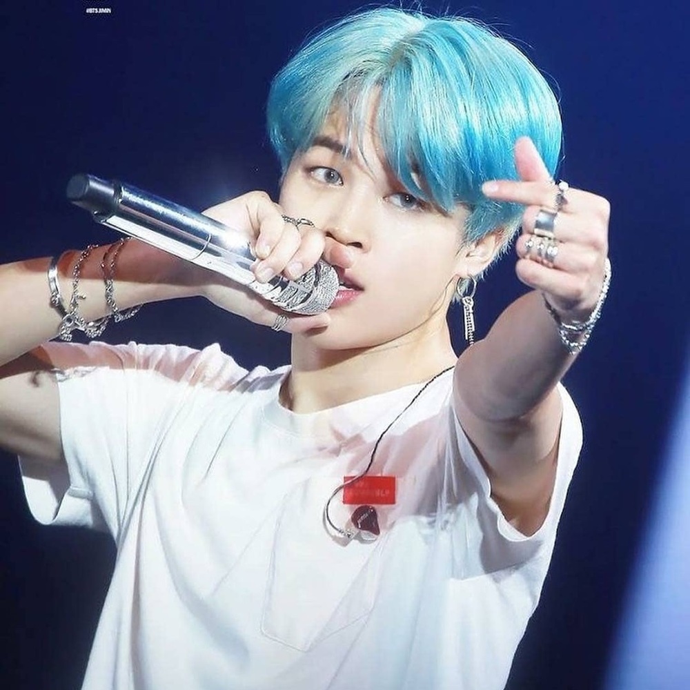 Meet your Posher, Launa